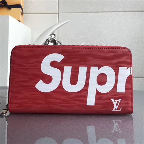 portafoglio supreme x louis vuitton prezzo|supreme louis vuitton wallet.